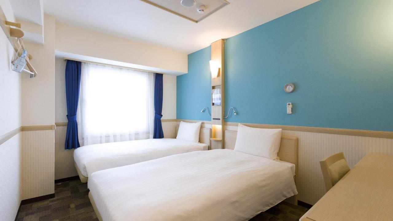 Toyoko Inn Osaka Kyobashi Sakuranomiya Номер фото